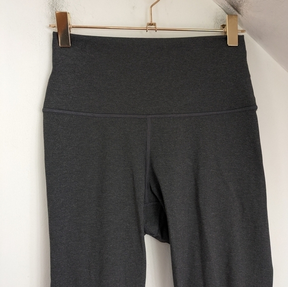 EVERLANE Perform Yoga Pilates Workout Legging Gray NEW Size M Regular - Picture 5 of 6